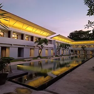 https://guna-graha-kuta.hotelsseminyak.net